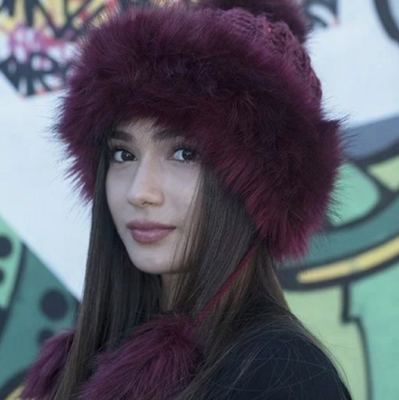 Shimmer Faux Fur Pom Hats - Picture 3 of 3